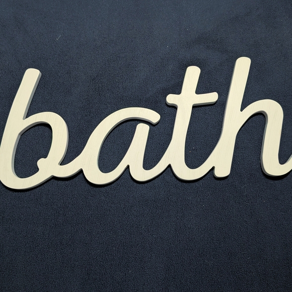 White Wooden Bath Sign - Picture 1 of 7